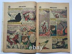 1960 DC Comic Book GREEN LANTERN #1 Spine tears/loose wraparound Large Images