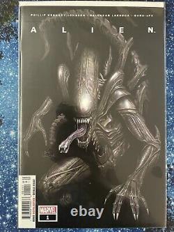 Aliens & alien comic lot 14 Books Marvel & Dark House Comics