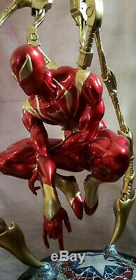 Amazing Iron Spiderman Premium Format statue 1/4 custom Hulk + Sideshow Book