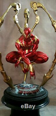 Amazing Iron Spiderman Premium Format statue 1/4 custom Hulk + Sideshow Book