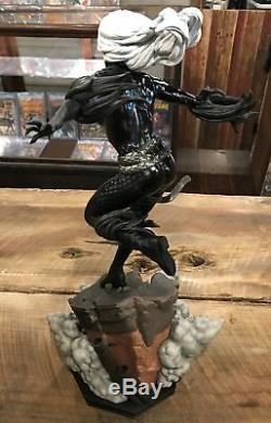 Black Cat Sideshow Premium Format Figure Statue Marvel Comics New Nib