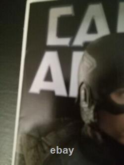 Captain America #1 Newsstand Variant Movie Chris Evans Photo Variant Cover 2011