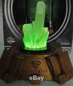 DC COMICS SUPERMAN KRYPTONITE PROP Replica MINT lights up Statue Batman