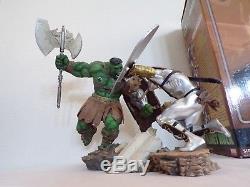 Green Skar Hulk VS Silver Surfer Savage Sideshow Statue Marvel Comics