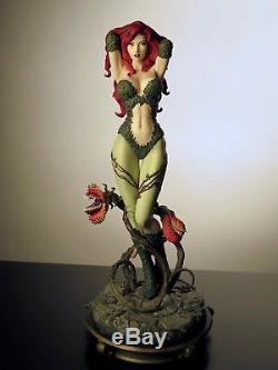 Poison Ivy Exclusive Sideshow Premium Format Figure Statue DC Batman EX PF