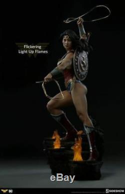 Sideshow Collectibles Wonder Woman Premium Format Figure 22 Statue