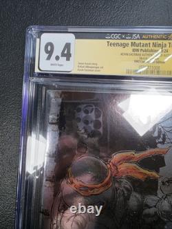 Tmnt #2 SIGNED AND SKETCH BY KEVIN EASTMAN CGC 9.4