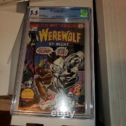Werewolf by night 32 CGC Graded 5.5 (first appearance of moonknight) key book